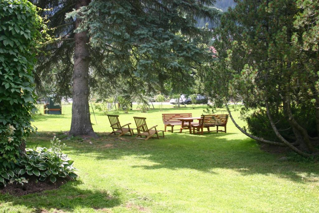 Ferienwohnungen Familie Wetzlinger Бад Кляйнкирххайм Экстерьер фото